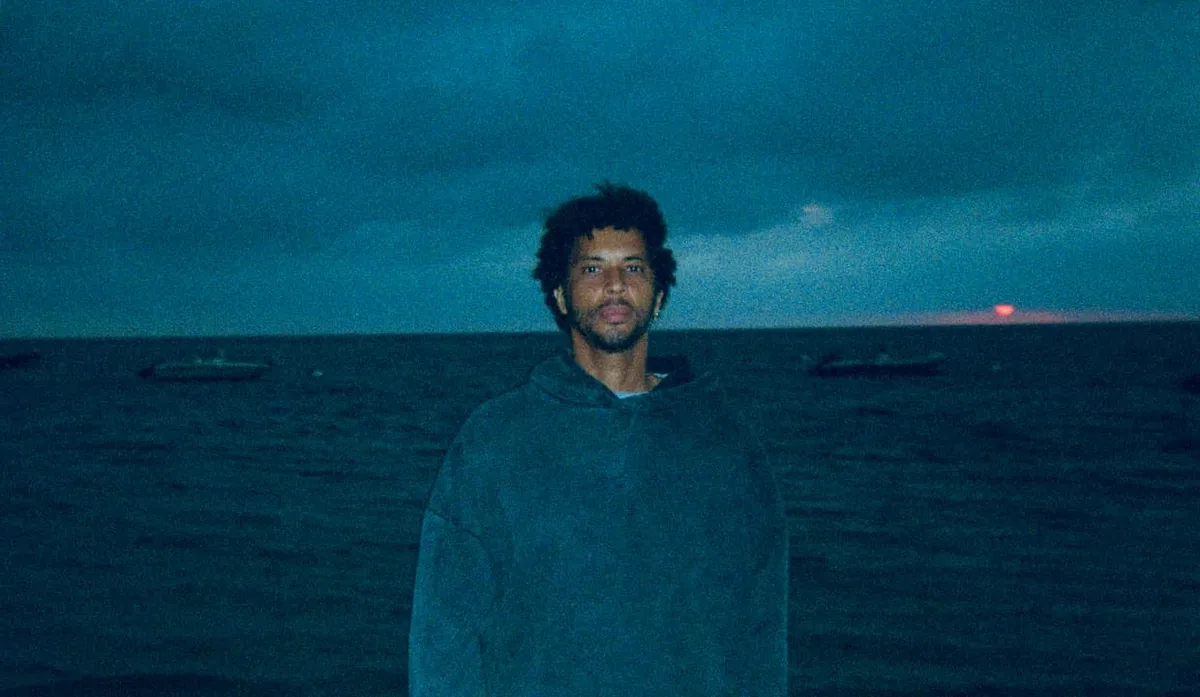 disiz
                                    + Béesau