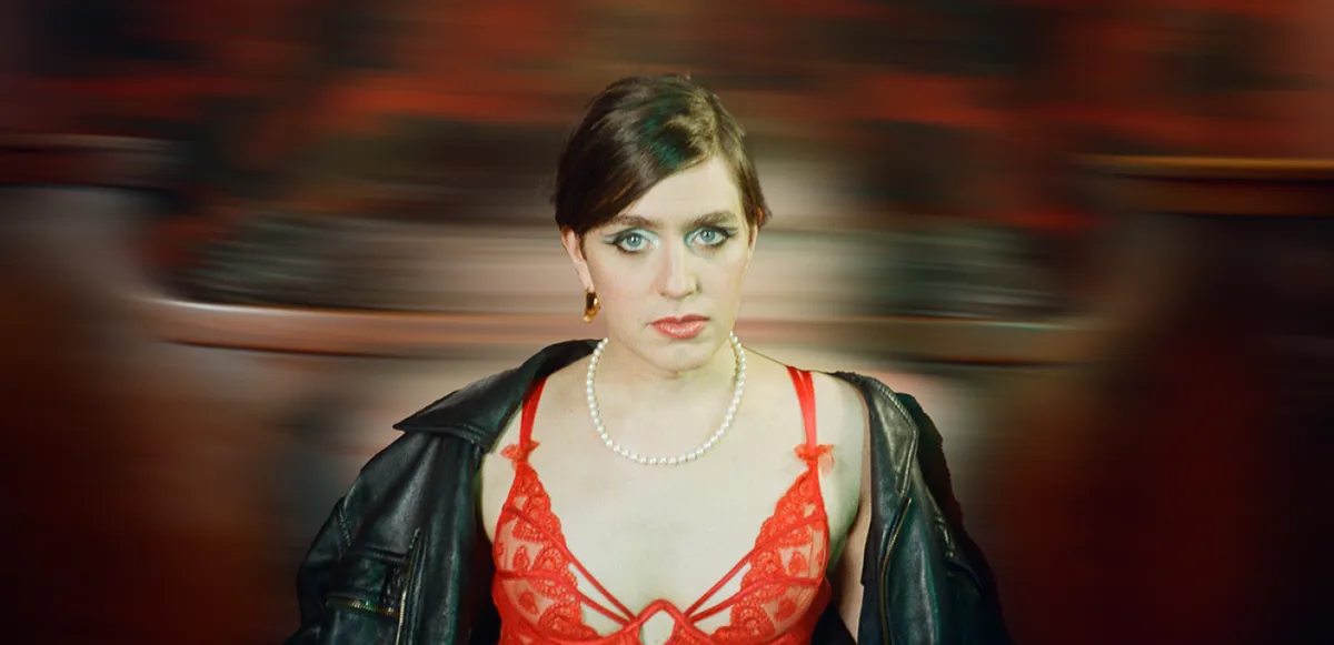 Ezra Furman

                                                                     / Modern Woman